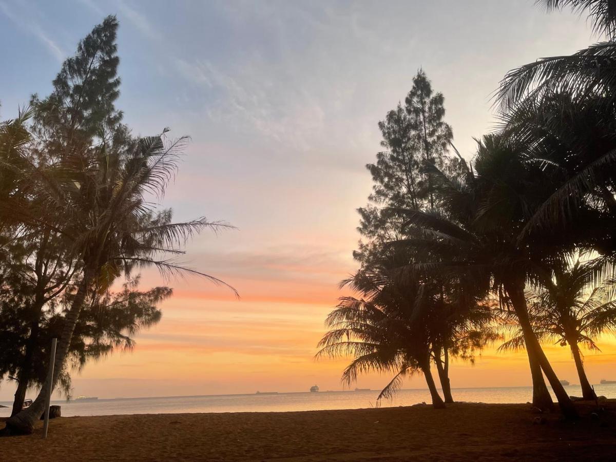 Beach N Breeze Glamping Malacca Exterior foto