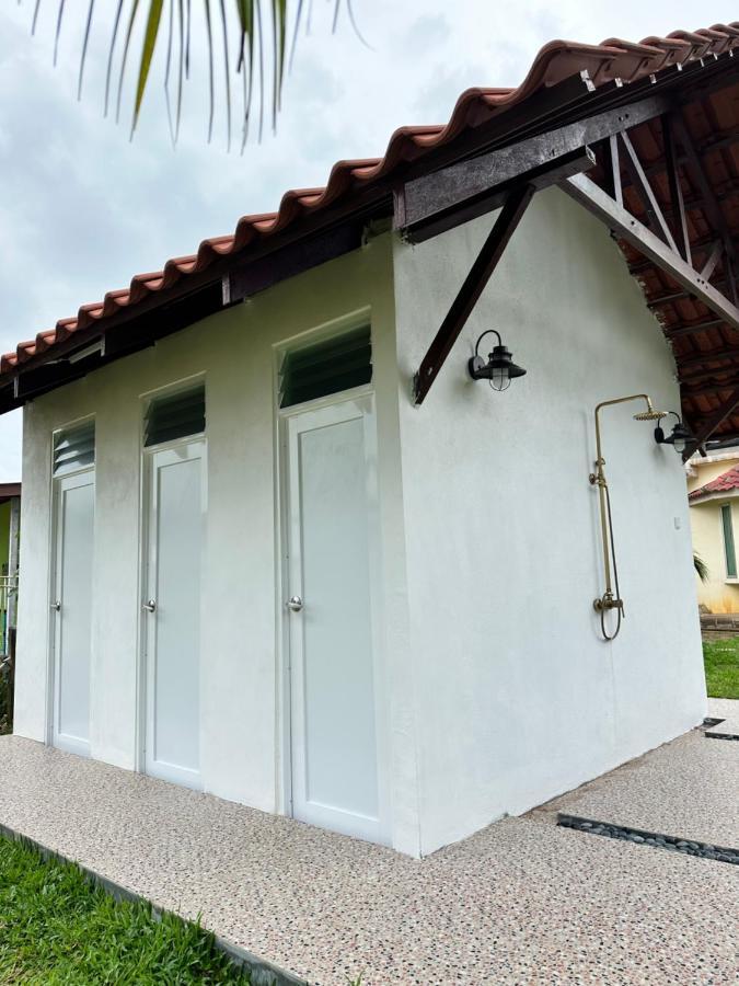 Beach N Breeze Glamping Malacca Exterior foto